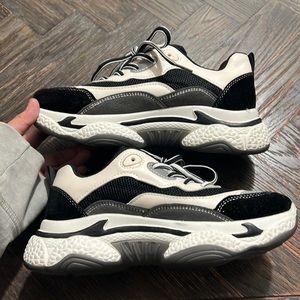 Chunky shoe
